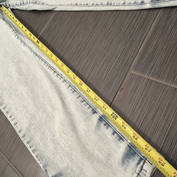 Judy Blue Women's Light Wash Slim Fit Jeans Sz 13/31 Stretch Comfort Classic - Picture 7 of 7